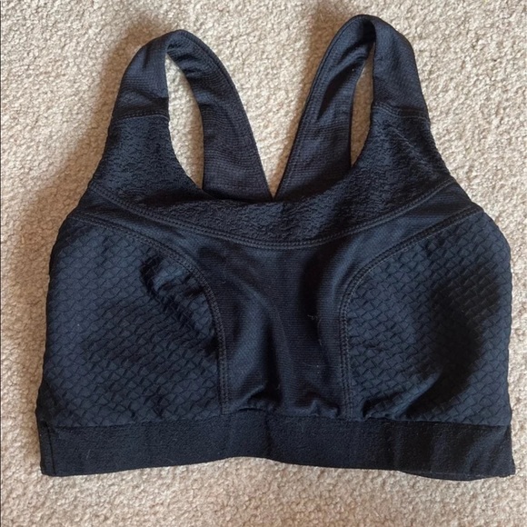 Gymshark Sports Bra - Picture 1 of 3